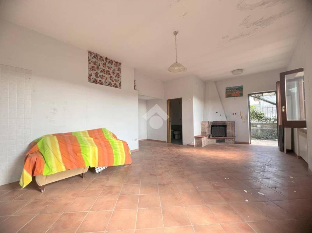 casa indipendente in vendita a Giugliano in Campania in zona Licola