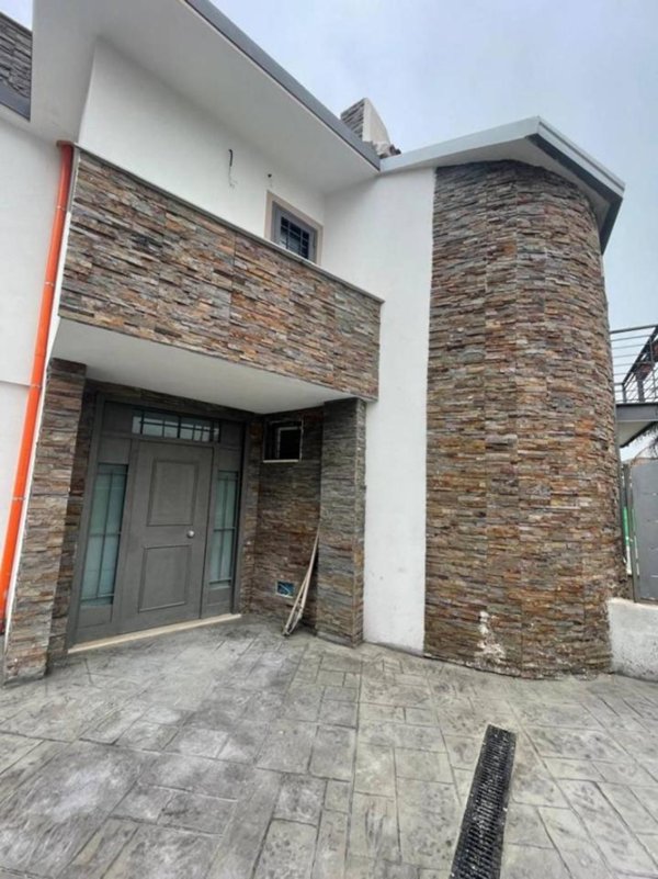 casa indipendente in vendita a Giugliano in Campania in zona Lago Patria
