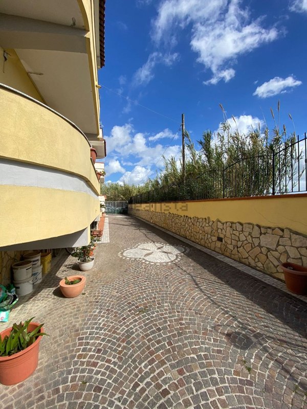 casa indipendente in vendita a Giugliano in Campania