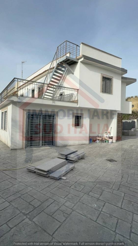 casa indipendente in vendita a Giugliano in Campania in zona Lago Patria