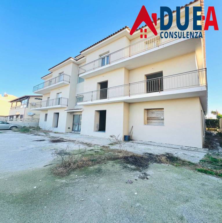 appartamento in vendita a Giugliano in Campania in zona Licola