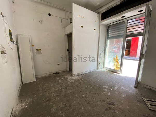 locale commerciale in vendita a Giugliano in Campania