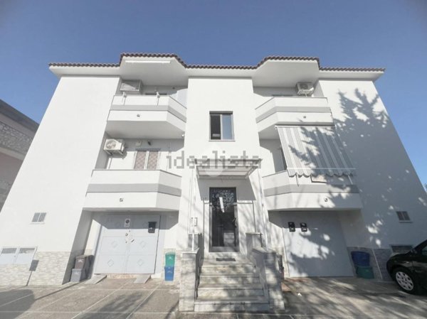 appartamento in vendita a Giugliano in Campania in zona Varcaturo