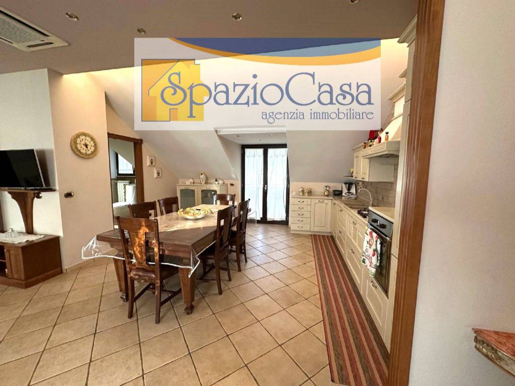 appartamento in vendita a Giugliano in Campania