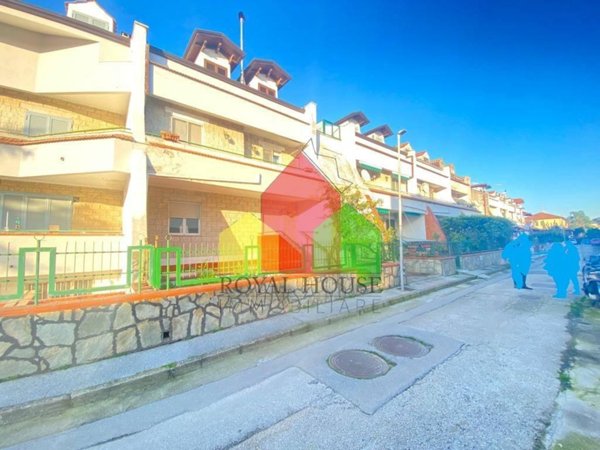 appartamento in vendita a Giugliano in Campania in zona Varcaturo