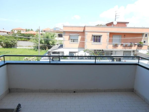 appartamento in vendita a Giugliano in Campania in zona Varcaturo