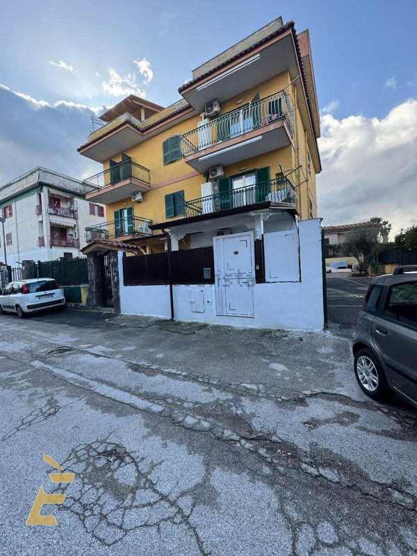 appartamento in vendita a Giugliano in Campania in zona Licola