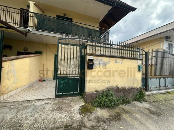 appartamento in vendita a Giugliano in Campania in zona Varcaturo