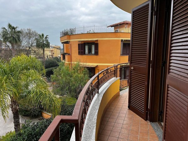 appartamento in vendita a Giugliano in Campania in zona Varcaturo
