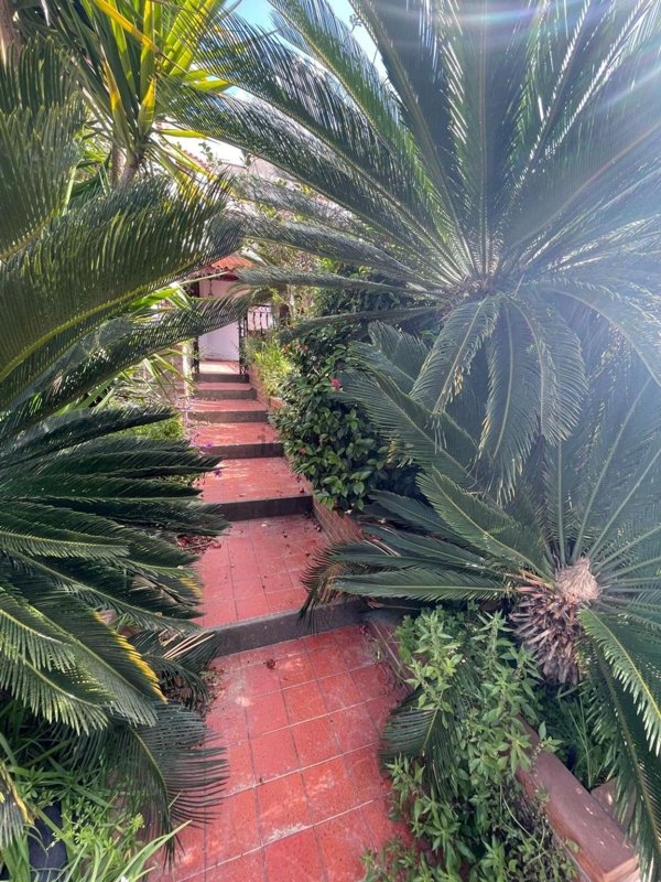 casa indipendente in vendita a Giugliano in Campania in zona Lago Patria