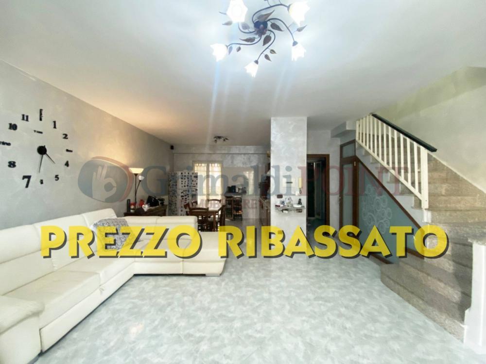 casa indipendente in vendita a Giugliano in Campania