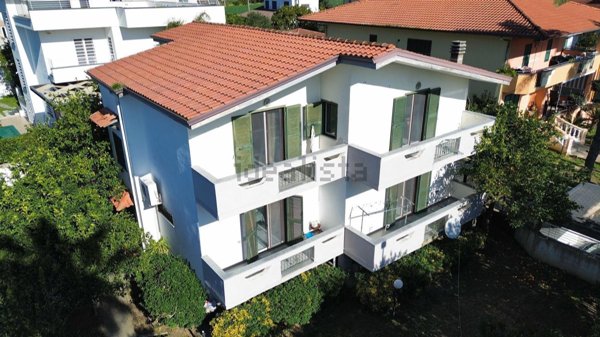 casa indipendente in vendita a Giugliano in Campania in zona Licola