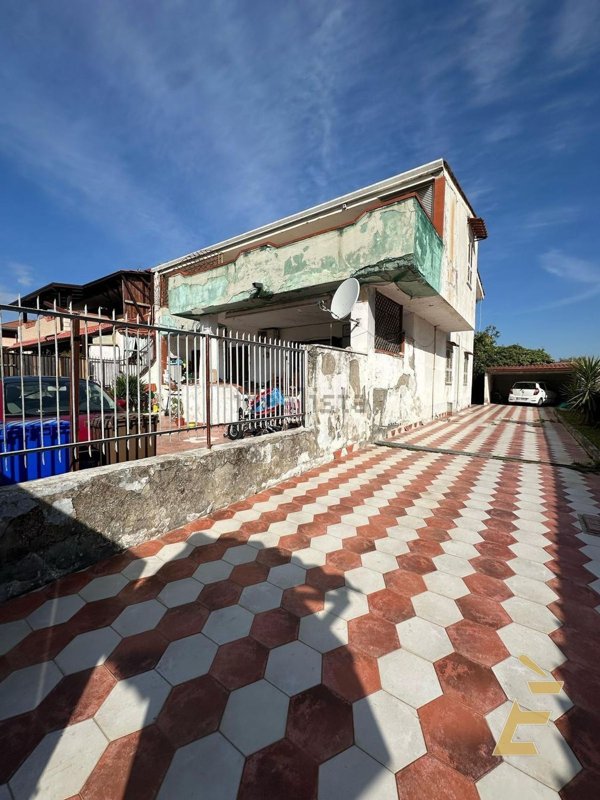appartamento in vendita a Giugliano in Campania in zona Varcaturo