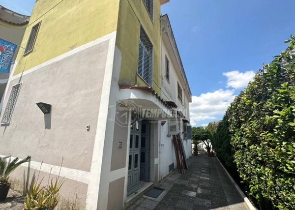 casa indipendente in vendita a Giugliano in Campania