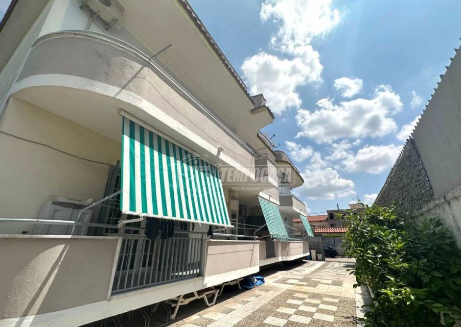 casa indipendente in vendita a Giugliano in Campania