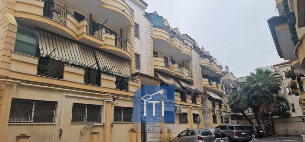 appartamento in vendita a Giugliano in Campania