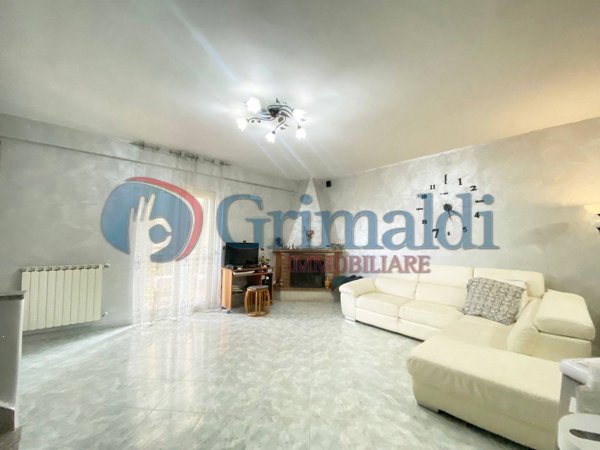 casa indipendente in vendita a Giugliano in Campania