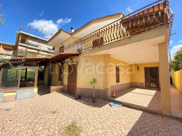 casa indipendente in vendita a Giugliano in Campania in zona Licola