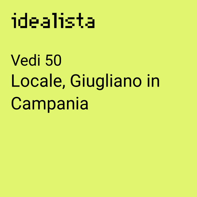 locale commerciale in vendita a Giugliano in Campania in zona Varcaturo