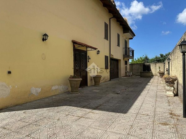 casa indipendente in vendita a Giugliano in Campania in zona Casacelle