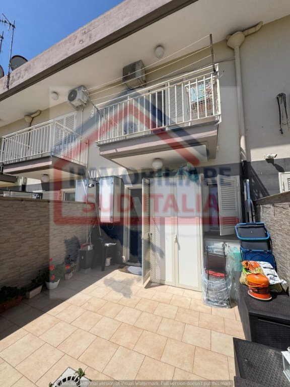 casa indipendente in vendita a Giugliano in Campania in zona Varcaturo