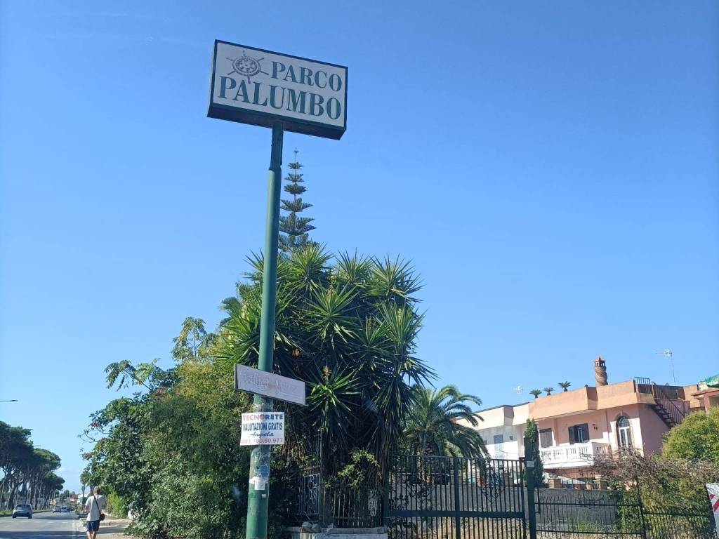 casa indipendente in vendita a Giugliano in Campania in zona Lago Patria