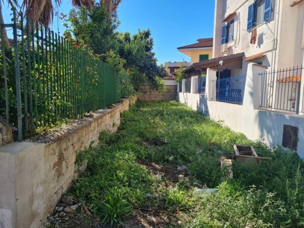 terreno agricolo in vendita a Giugliano in Campania in zona Lago Patria