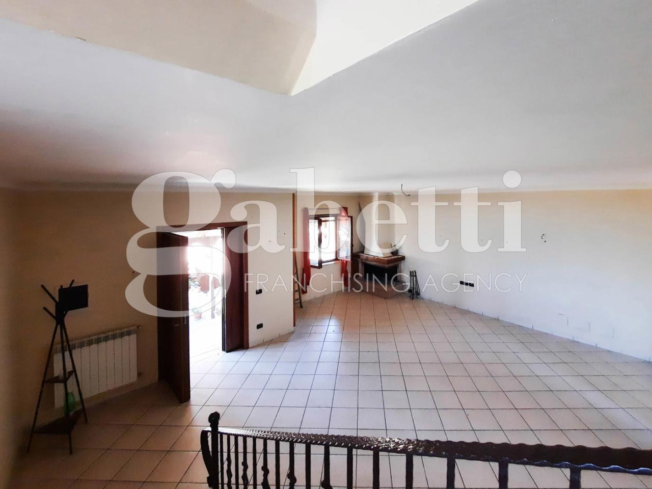 casa indipendente in vendita a Giugliano in Campania in zona Licola