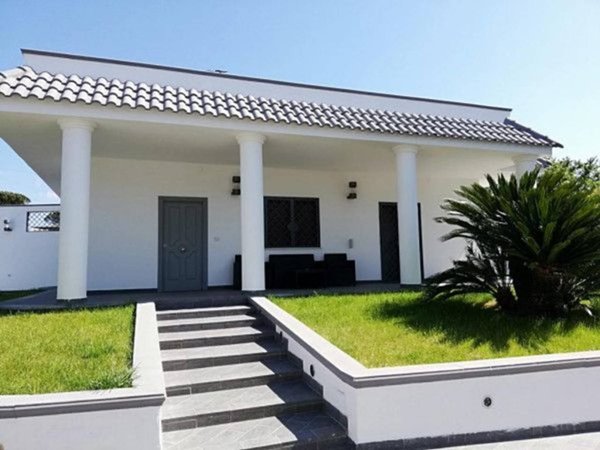 casa indipendente in vendita a Giugliano in Campania in zona Massariola / Amodio