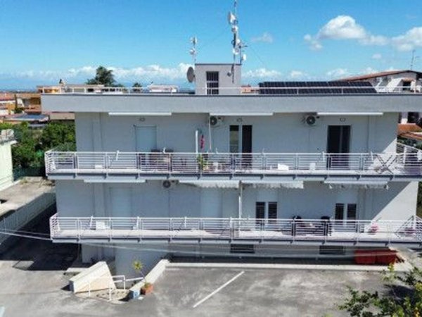 appartamento in vendita a Giugliano in Campania in zona Licola