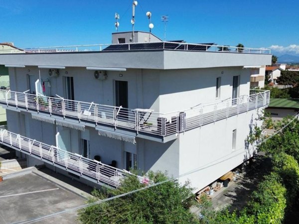 appartamento in vendita a Giugliano in Campania in zona Licola