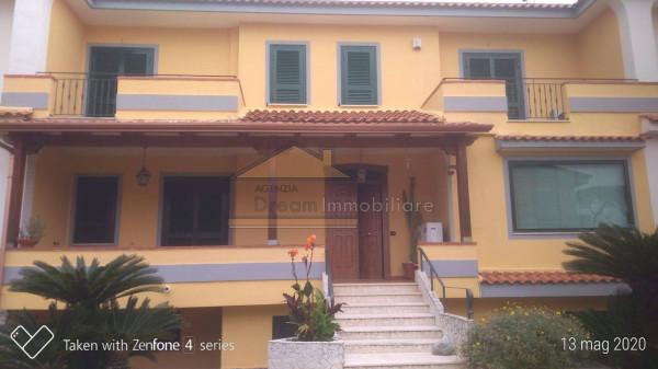 casa indipendente in vendita a Giugliano in Campania in zona Lago Patria