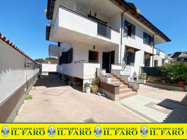 casa indipendente in vendita a Giugliano in Campania