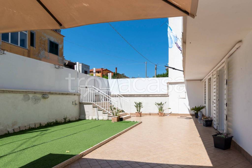 casa indipendente in vendita a Giugliano in Campania in zona Lago Patria