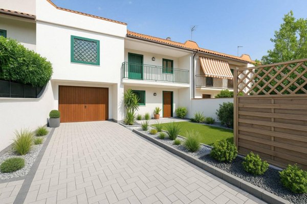 casa indipendente in vendita a Giugliano in Campania in zona Varcaturo