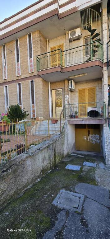 casa indipendente in vendita a Giugliano in Campania in zona Lago Patria