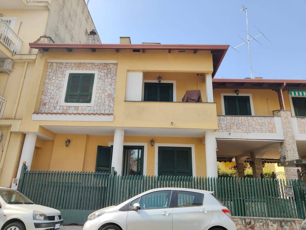 casa indipendente in vendita a Giugliano in Campania