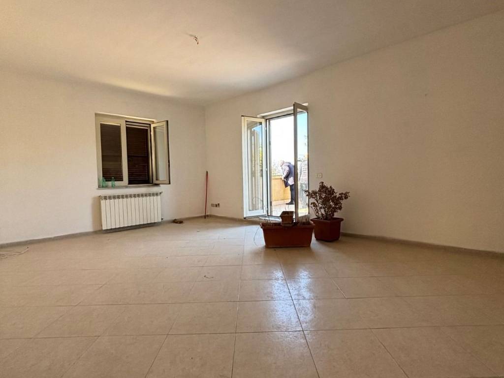 appartamento in vendita a Giugliano in Campania in zona Varcaturo