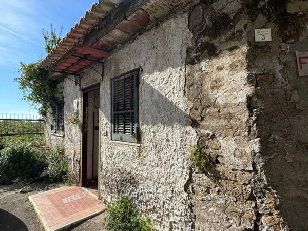 casa indipendente in vendita a Giugliano in Campania