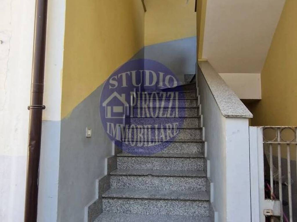 intera palazzina in vendita a Giugliano in Campania