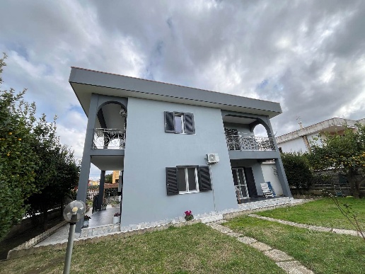 appartamento in vendita a Giugliano in Campania in zona Varcaturo