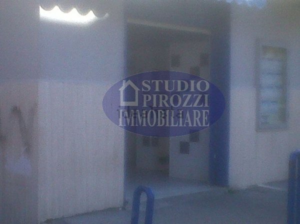 locale commerciale in vendita a Giugliano in Campania