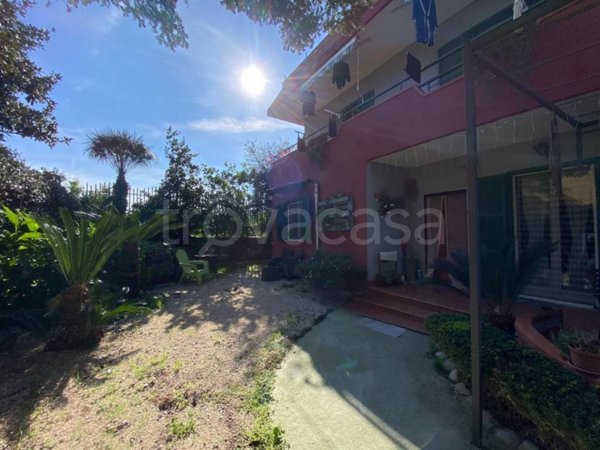 casa indipendente in vendita a Giugliano in Campania in zona Licola