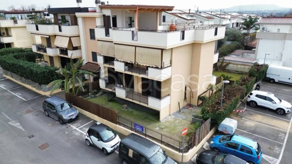 appartamento in vendita a Giugliano in Campania in zona Lago Patria