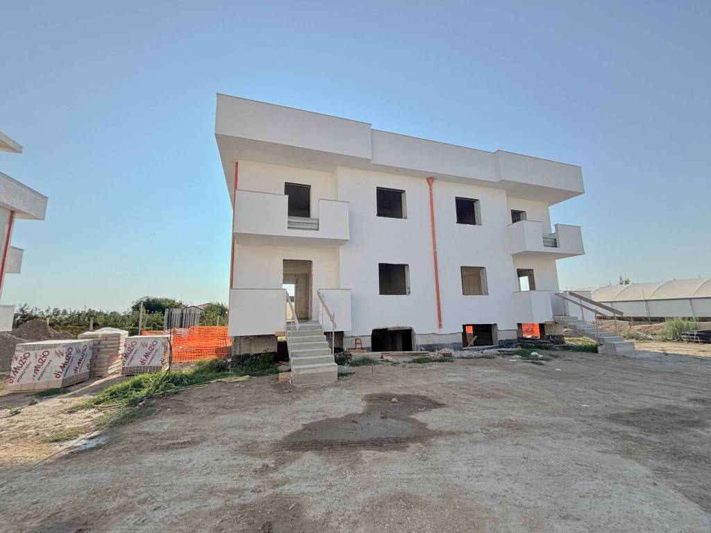 casa indipendente in vendita a Giugliano in Campania in zona Varcaturo