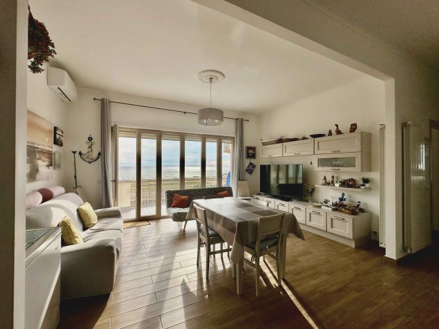 appartamento in vendita a Giugliano in Campania in zona Licola