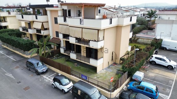 appartamento in vendita a Giugliano in Campania in zona Lago Patria