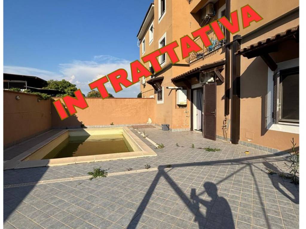 appartamento in vendita a Giugliano in Campania in zona Varcaturo