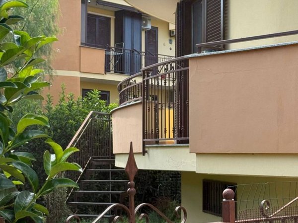 appartamento in vendita a Giugliano in Campania in zona Varcaturo