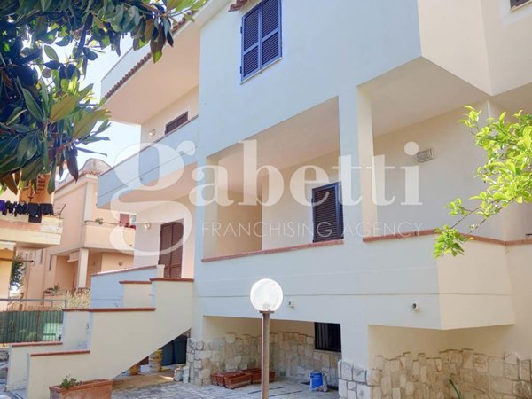 casa indipendente in vendita a Giugliano in Campania in zona Lago Patria